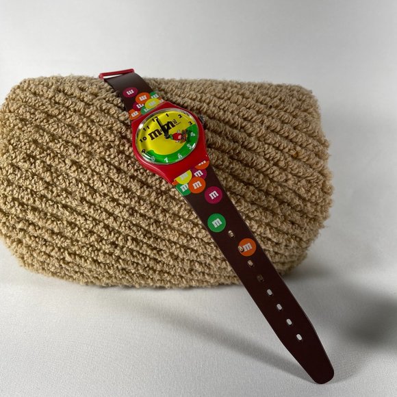 Rare M&M Brand Collectors Analog Watch & M&M Figure on Skateboard & M&M Figure - Picture 3 of 10